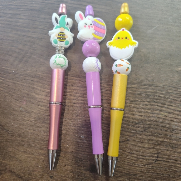 🩰 Easter-Themed Beaded Pens - Picture 8 of 12